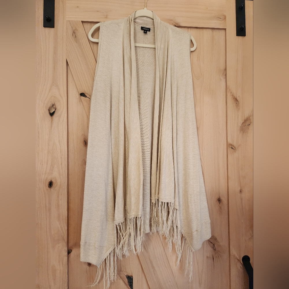 Torrid sleeveless cardigan 0X. Cream